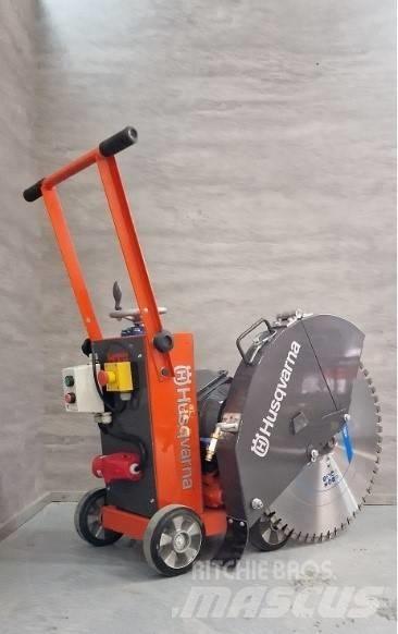Husqvarna FS 600E Pily na beton a kámen