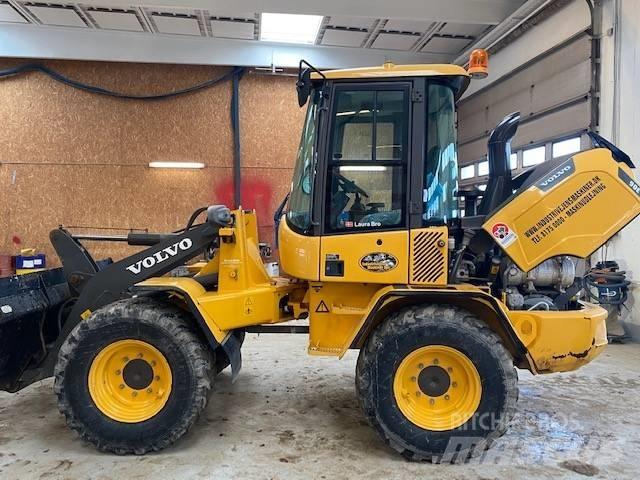 Volvo L 30 G Kolové nakladače
