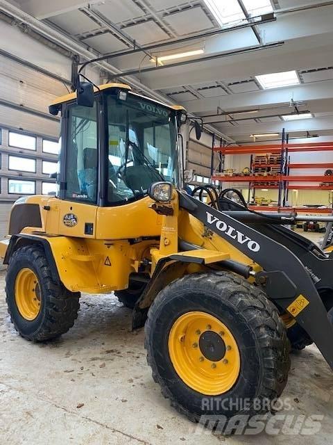 Volvo L 30 G Kolové nakladače