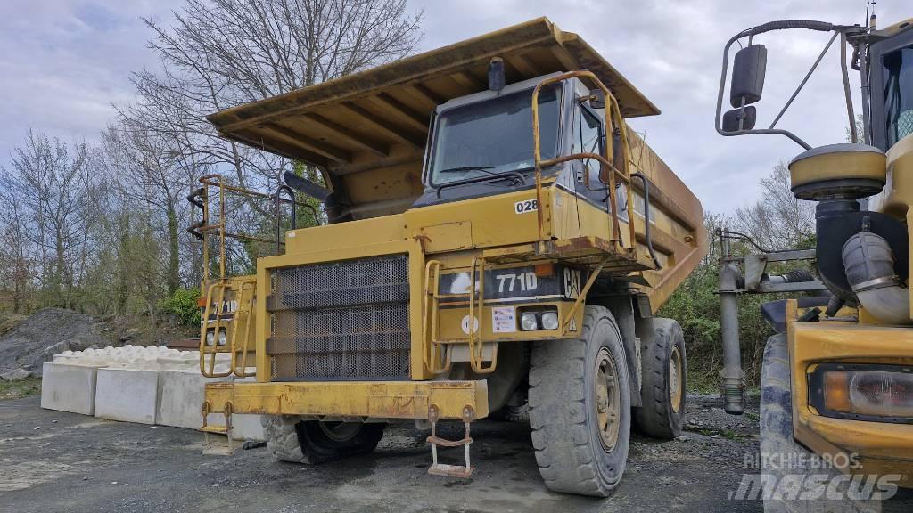 CAT 771D Pevné dempry