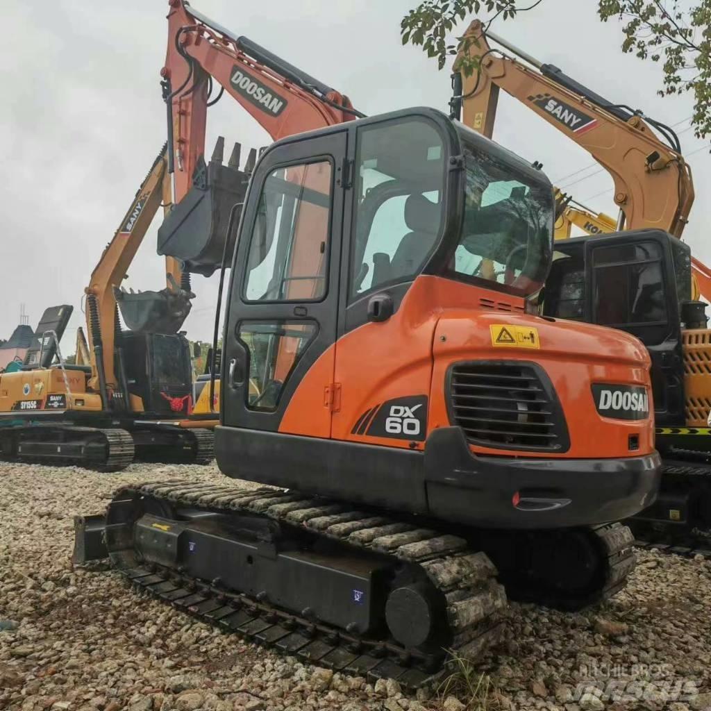 Doosan DX60 Mini rýpadla < 7t