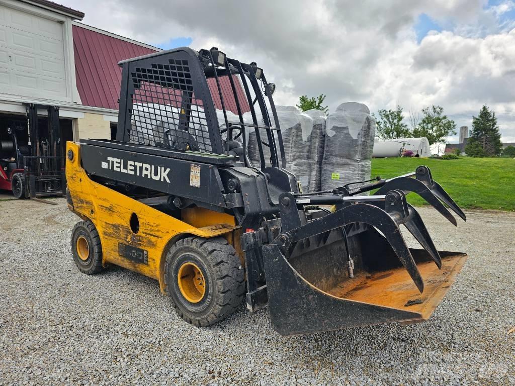 JCB Teletruk 30 D Terénní vysokozdvižné vozíky