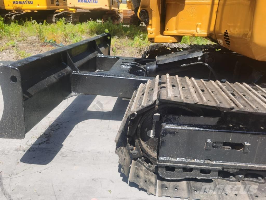 CAT 304 Mini rýpadla < 7t