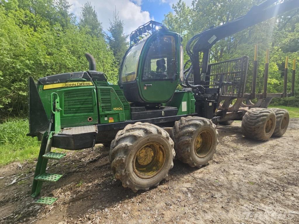 John Deere 1510 E Vyvážecí traktory