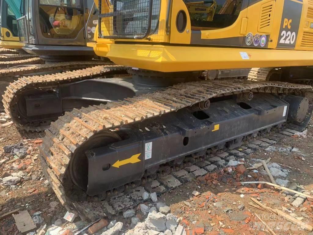 Komatsu PC 200-8 Midi rýpadla 7t - 12t