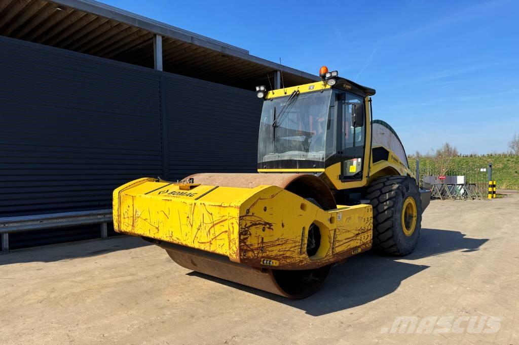 Bomag BW 226 BVC-5 Tahačové válce