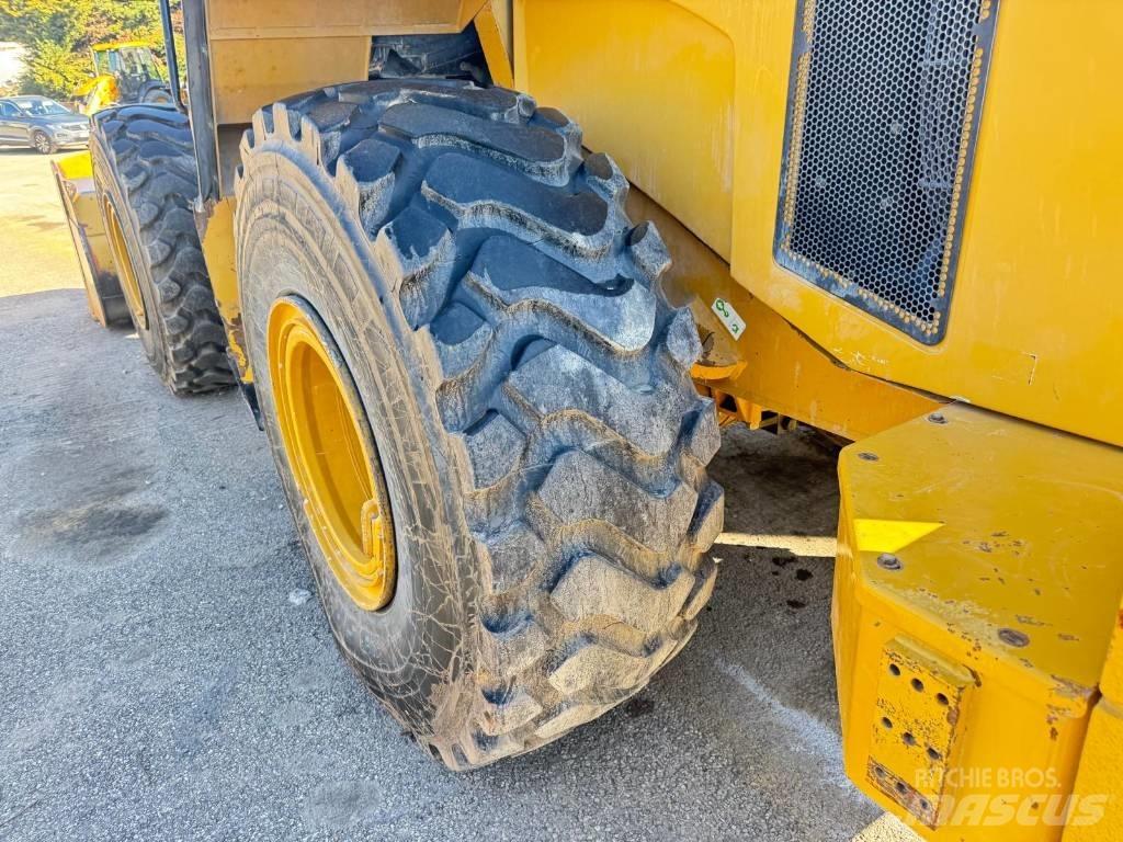 CAT 962 G II Kolové nakladače