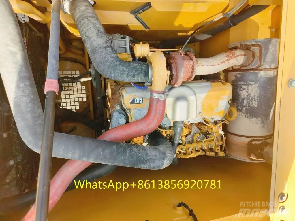 CAT 320 Pásová rýpadla