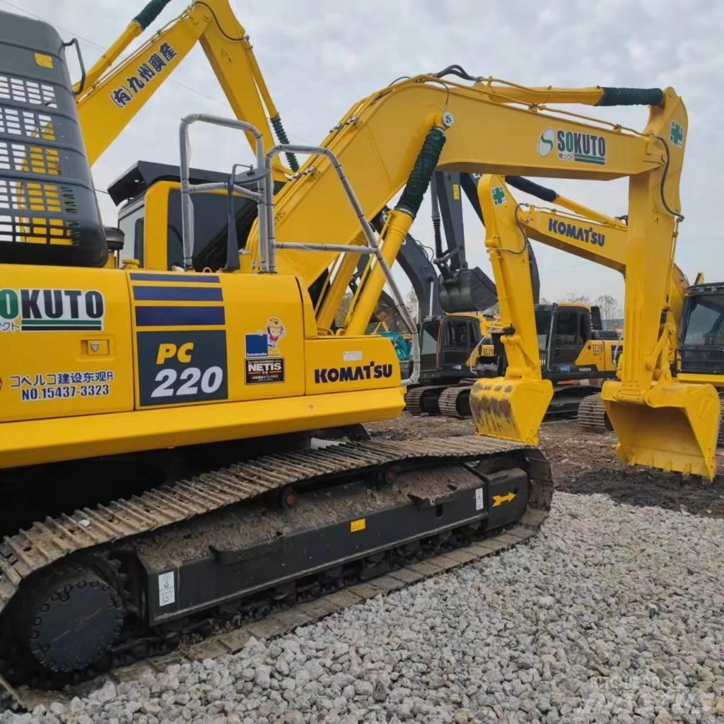 Komatsu PC 220-8 Pásová rýpadla