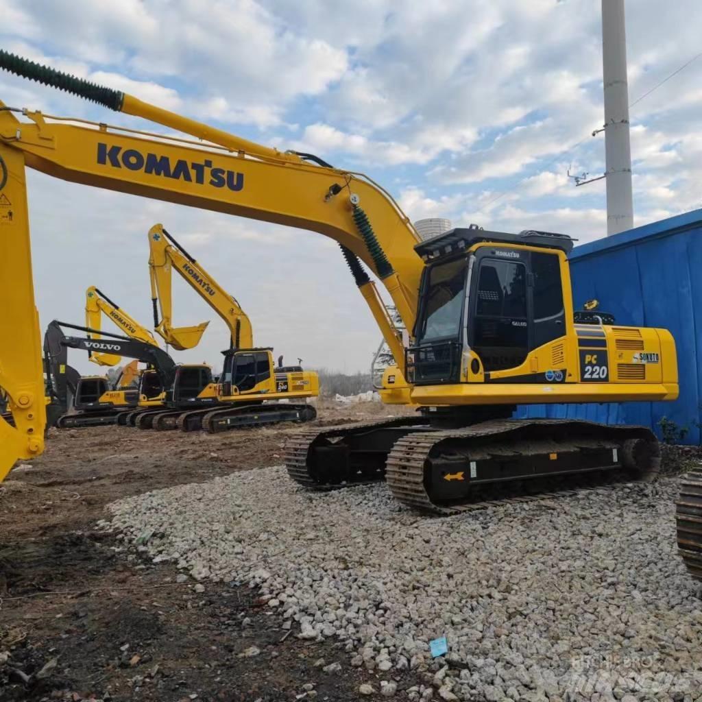 Komatsu PC 220-8 Pásová rýpadla