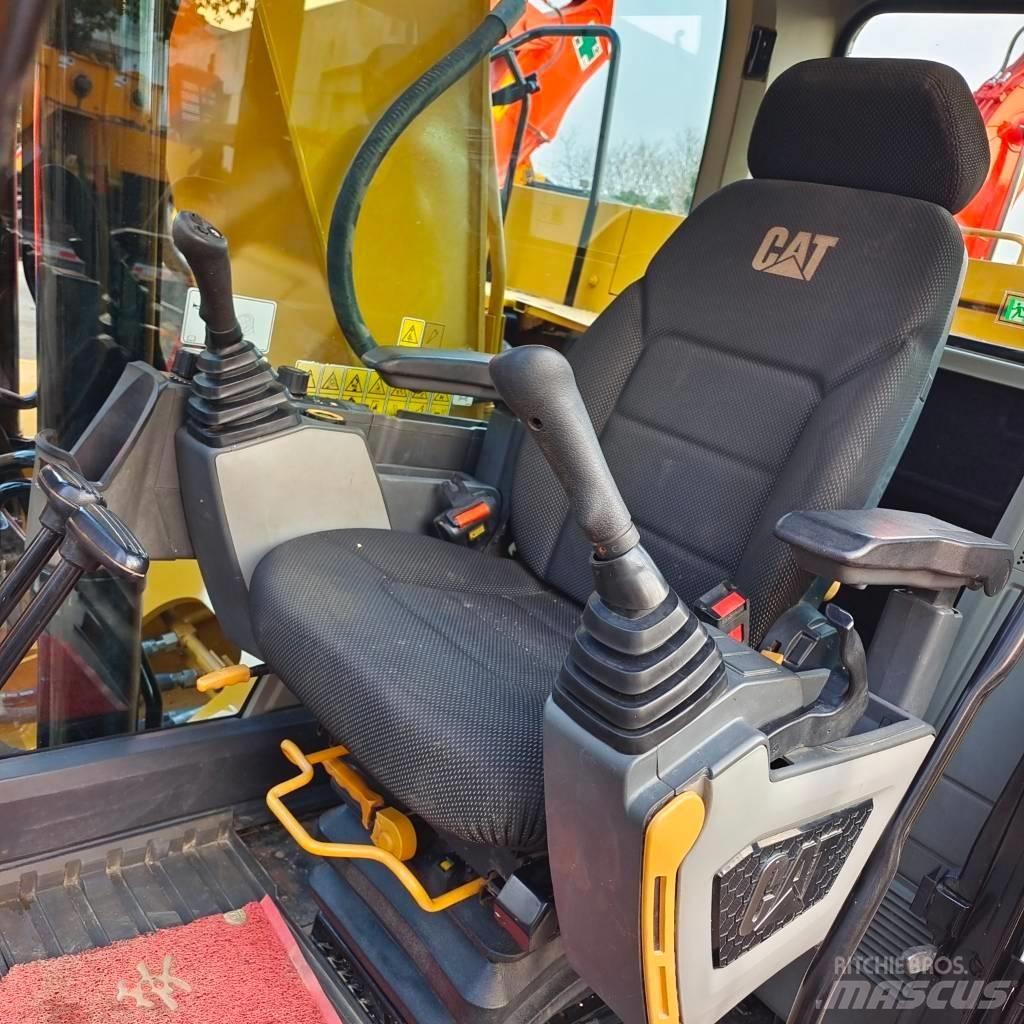CAT 320GC Pásová rýpadla
