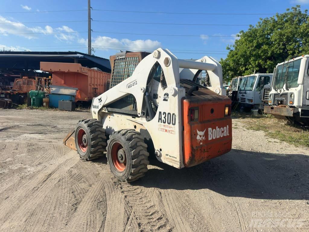 Bobcat A 300 Smykem řízené nakladače