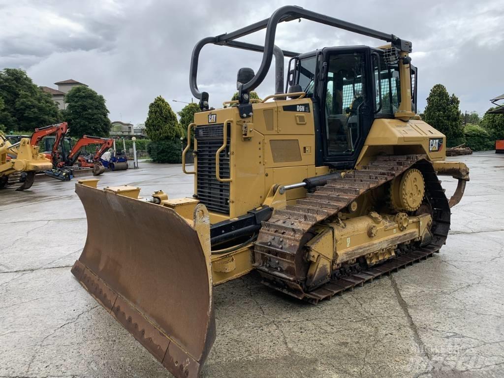 CAT D 6 N XL Pásové dozery