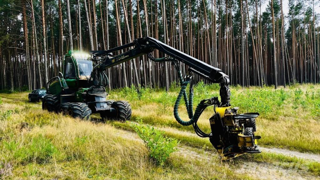 John Deere 1070 Harvestory