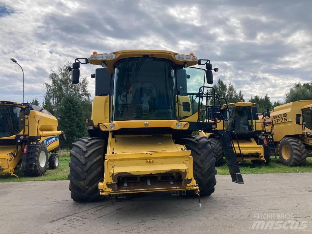 New Holland CX 8070 Sklízecí mlátičky