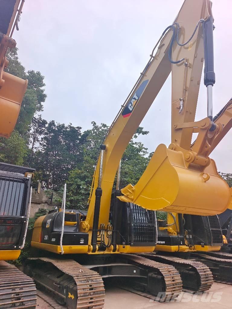 CAT 324 D Pásová rýpadla