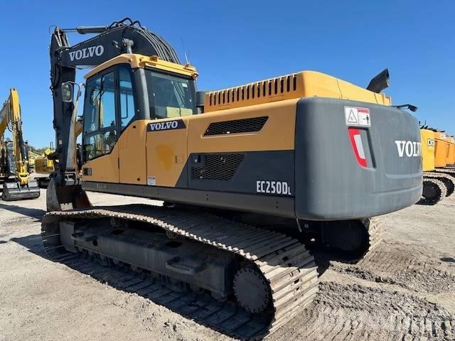 Volvo EC 250 D L Pásová rýpadla