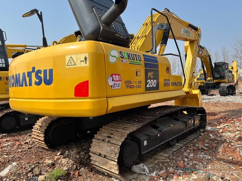 Komatsu PC 200-8 Pásová rýpadla