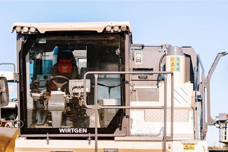 Wirtgen WR240 Další