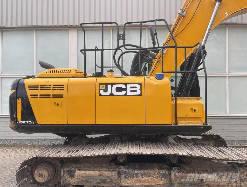 JCB JS 210 LC    2017 Pásová rýpadla