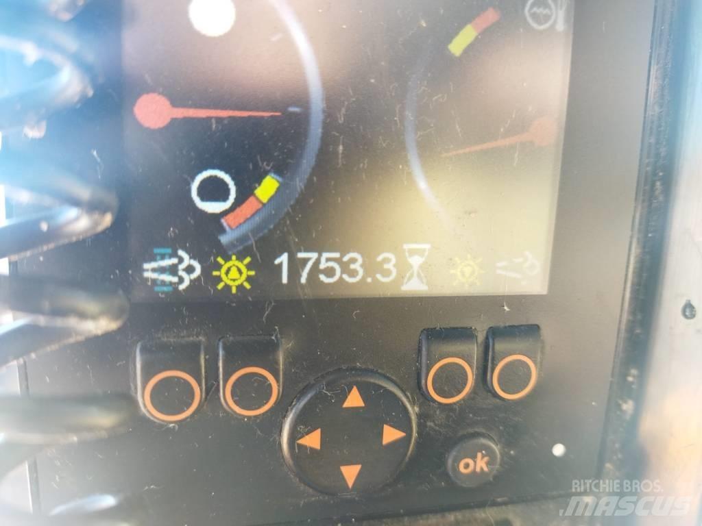 Mustang 1650 R Smykem řízené nakladače