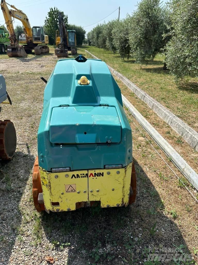 Ammann Rammax 1575 Půdní kompaktory