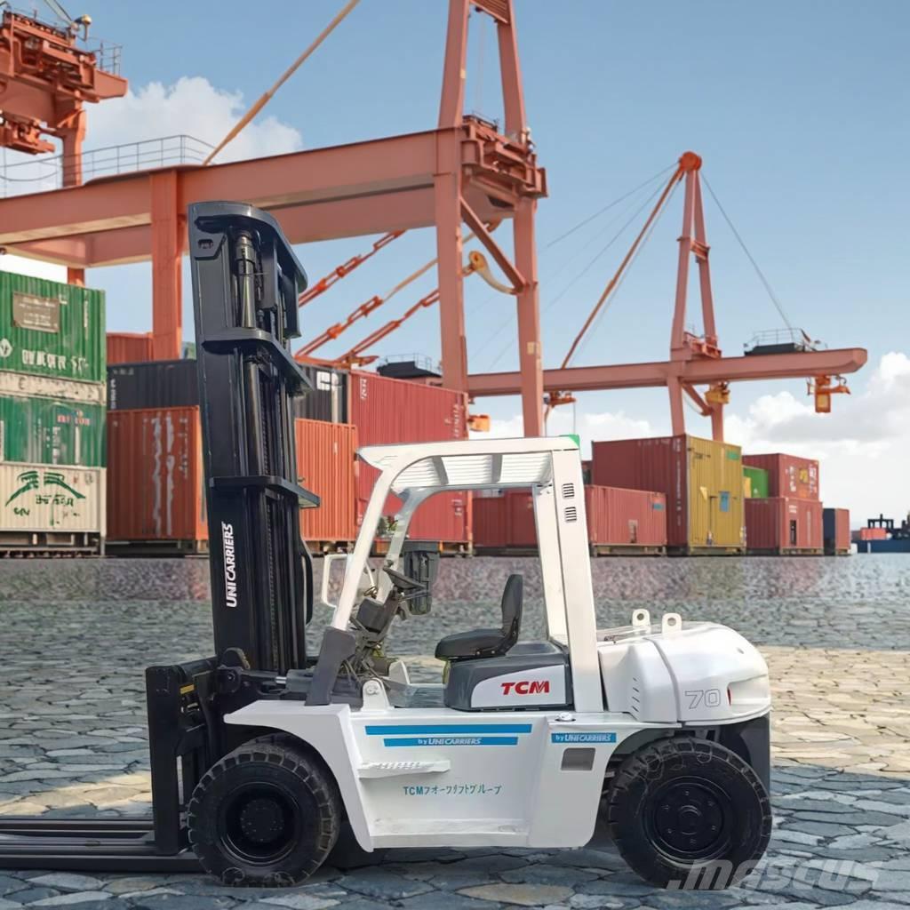 TCM FD 70 Z8 Skříňová nástavba