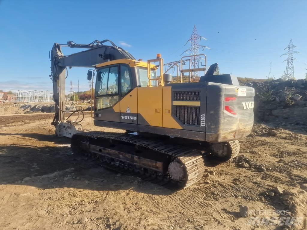 Volvo EC 220 E Pásová rýpadla
