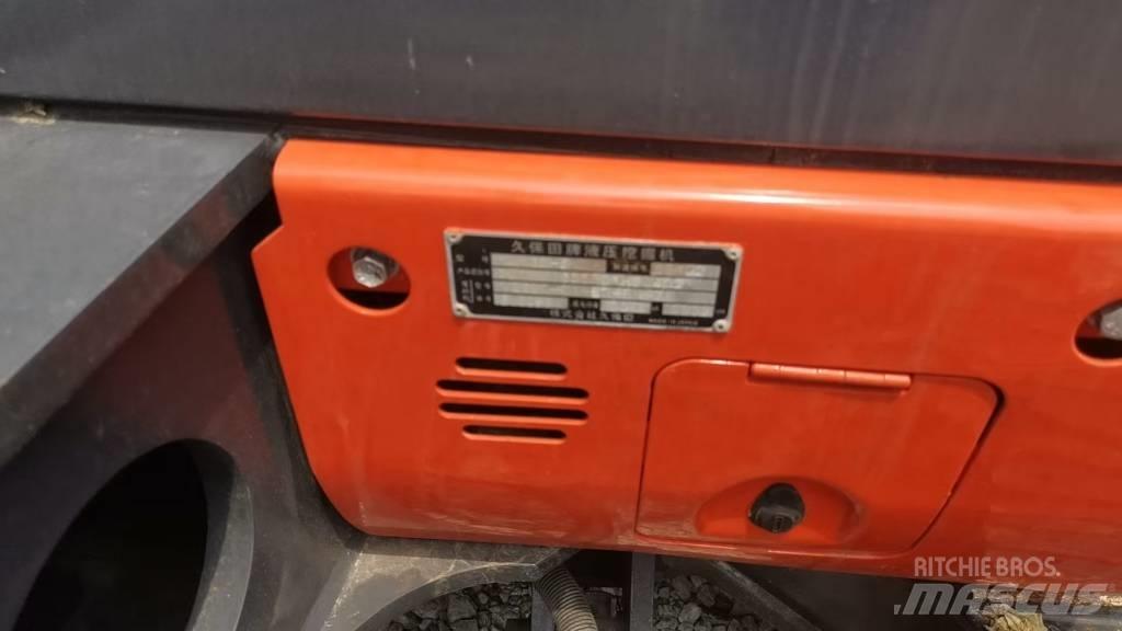 Kubota KX165 Pásová rýpadla