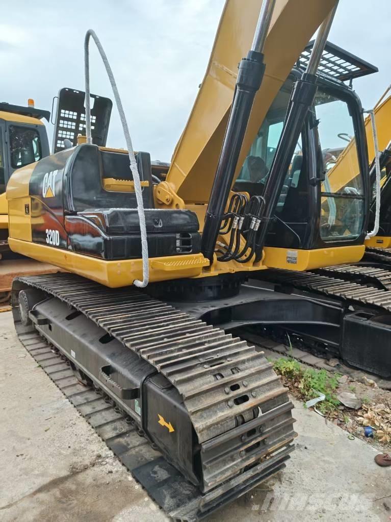 CAT 320 D Pásová rýpadla