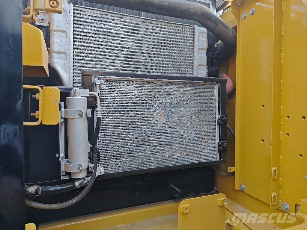 CAT 320 D Pásová rýpadla