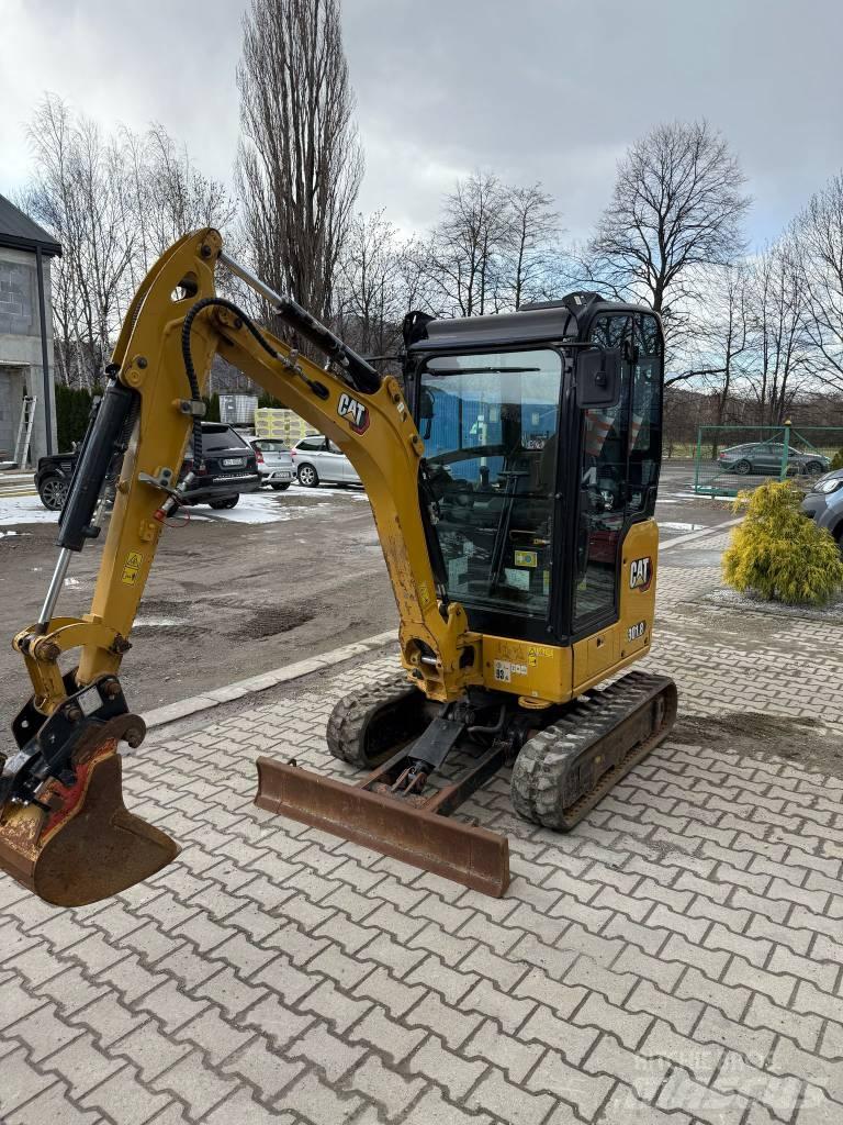 CAT 301.8 Mini rýpadla < 7t