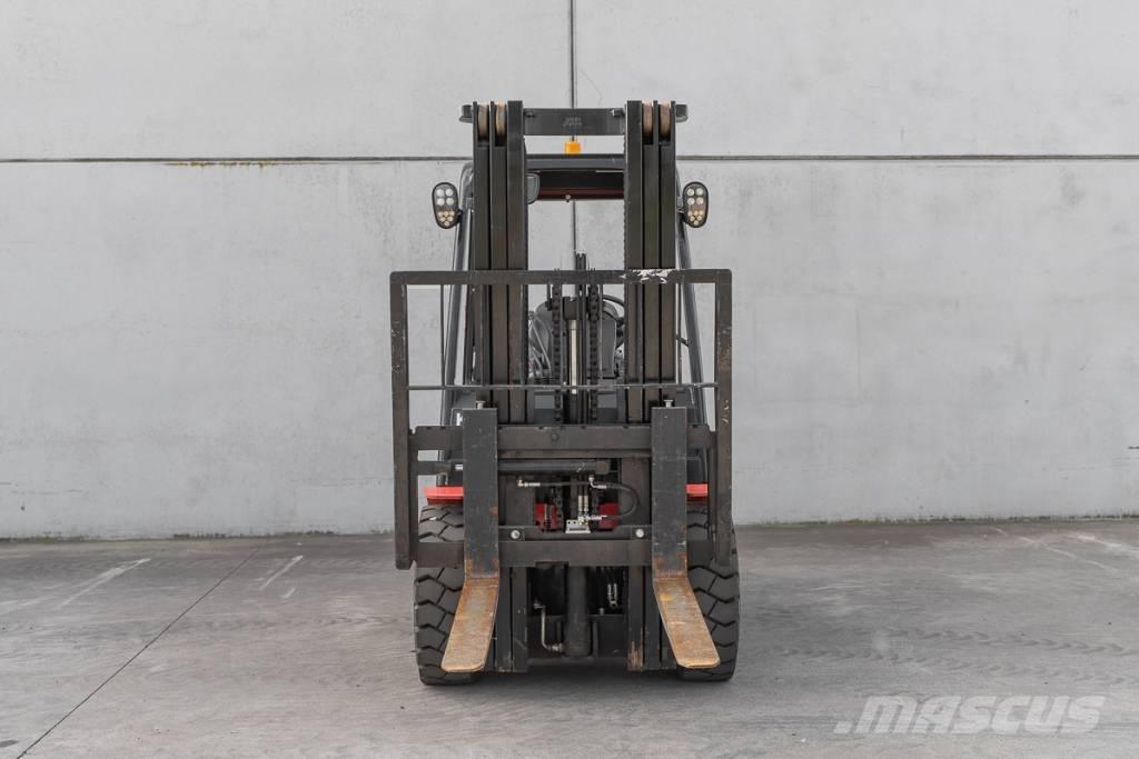 Manitou MI 30 D Dieselové vozíky