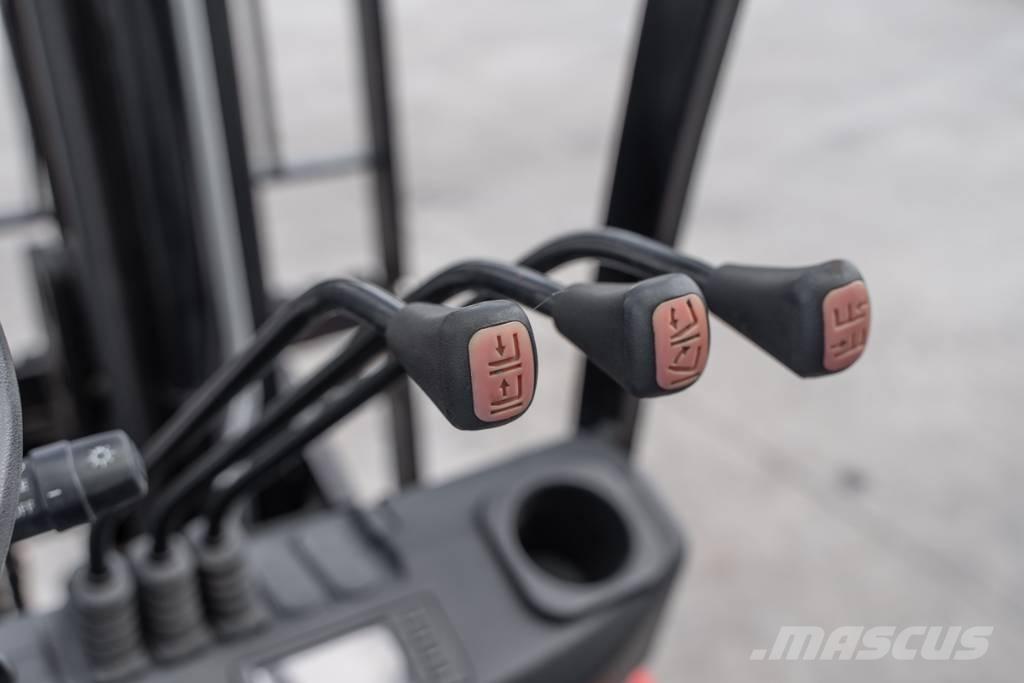 Manitou MI 30 D Dieselové vozíky