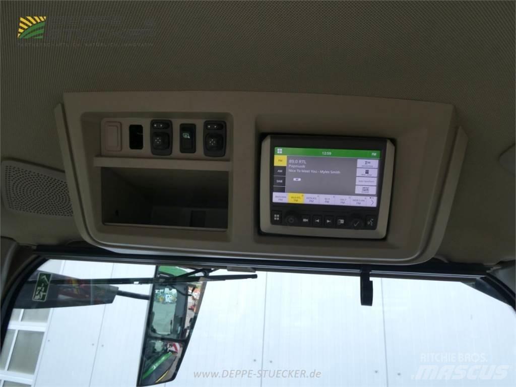 John Deere 7R 330 Traktory