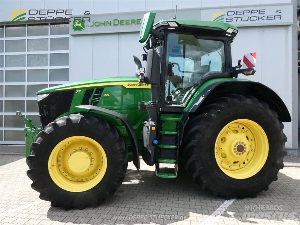 John Deere 7R 330 Traktory