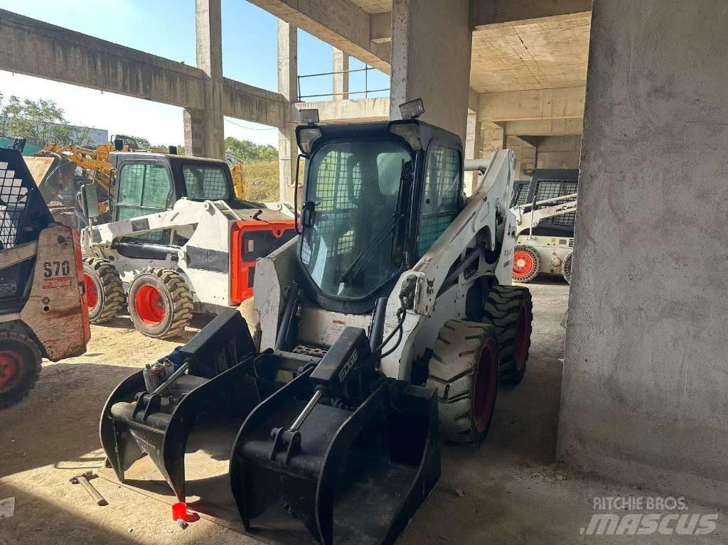 Bobcat S750 Smykem řízené nakladače