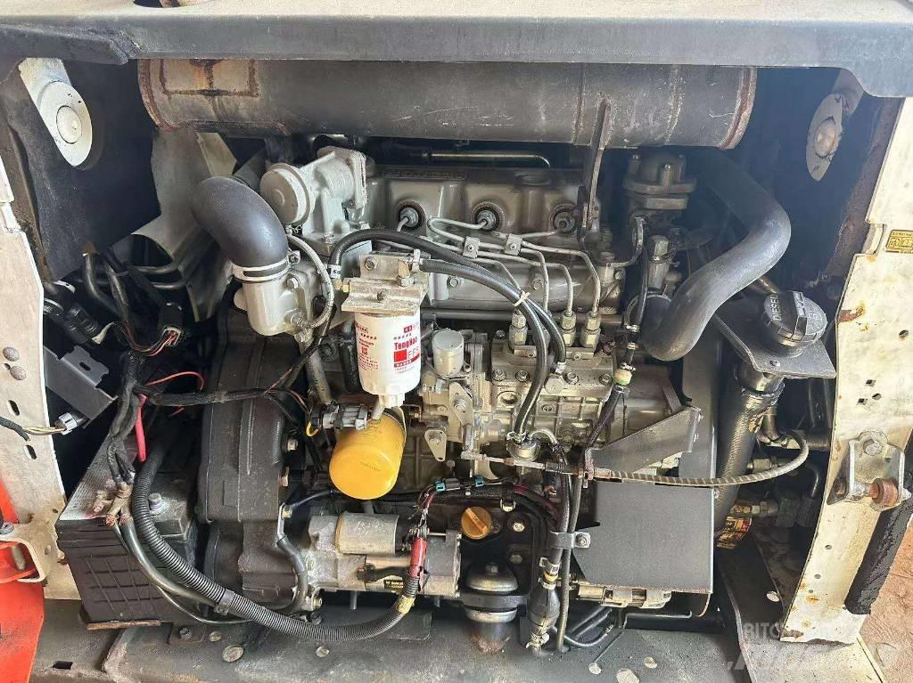 Bobcat S750 Smykem řízené nakladače