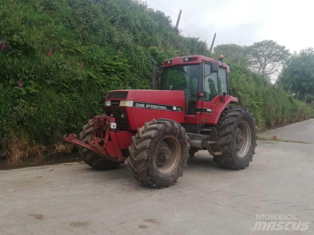 CASE 7110 Traktory