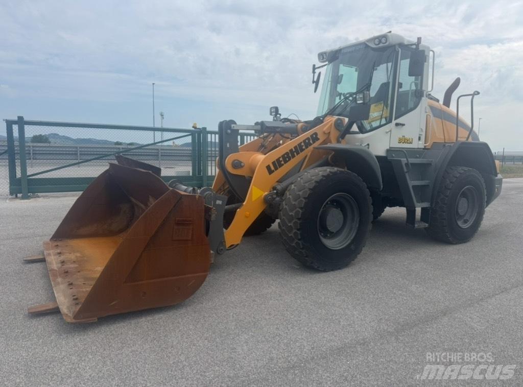 Liebherr L 526 Kolové nakladače
