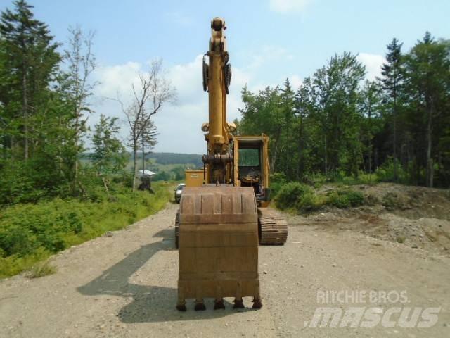CAT 215 Pásová rýpadla