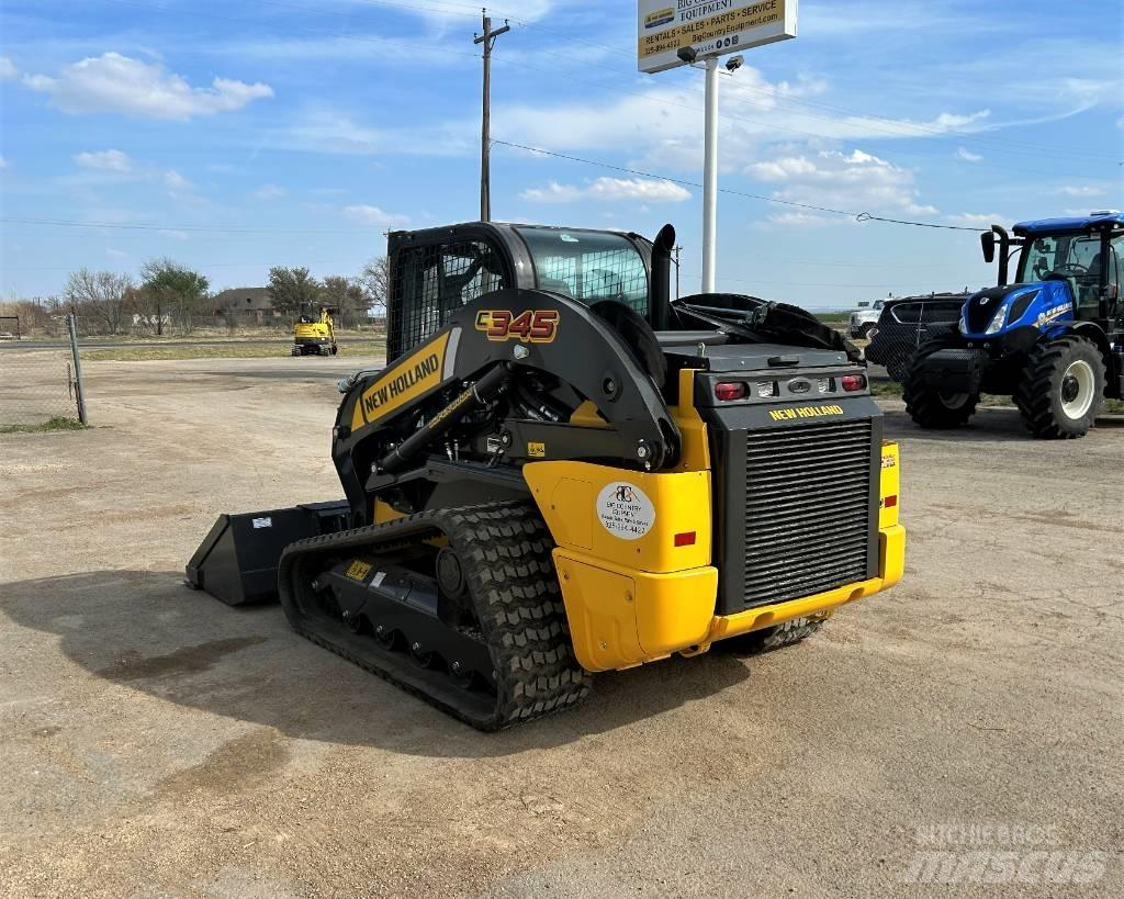 New Holland C345 Smykem řízené nakladače