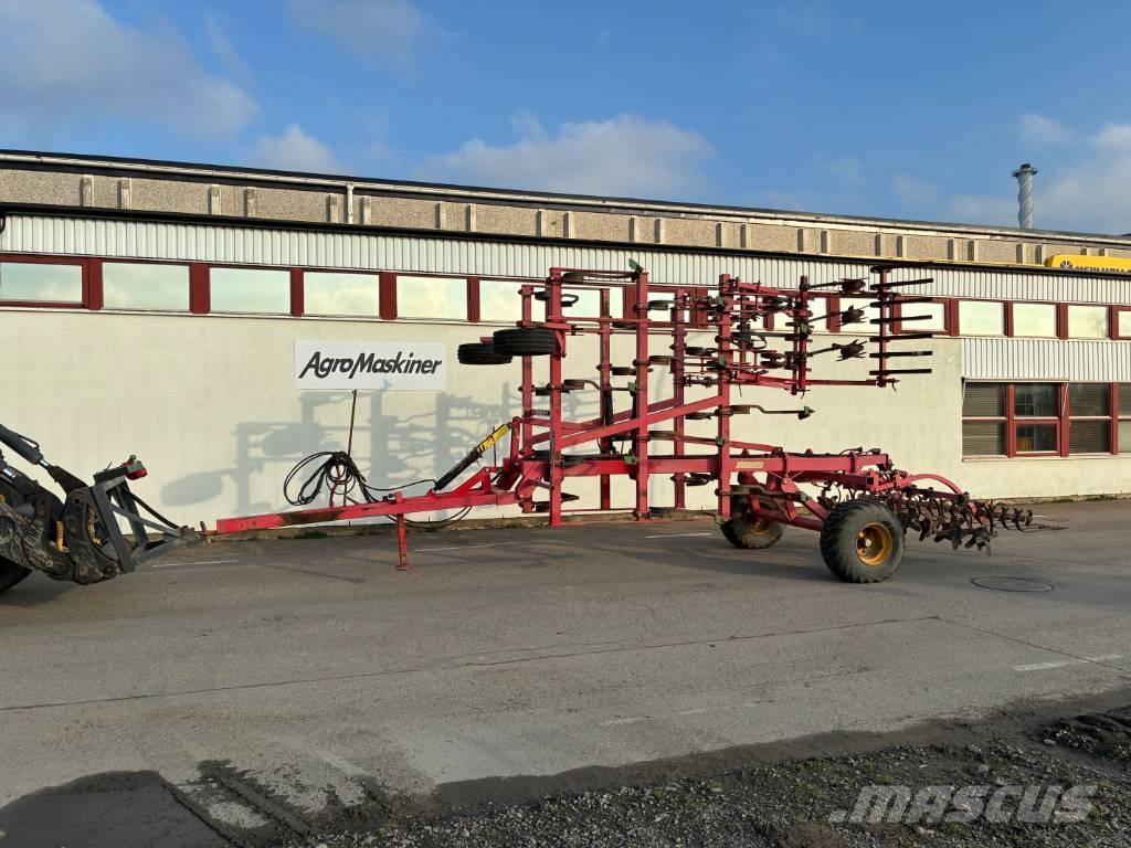 Väderstad Cultus CS Kultivátory