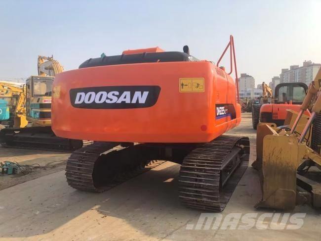 Doosan DH 225 LC-9 Pásová rýpadla
