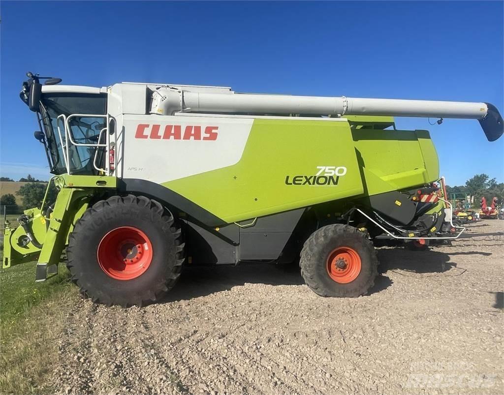 CLAAS Lexion 750 Sklízecí mlátičky