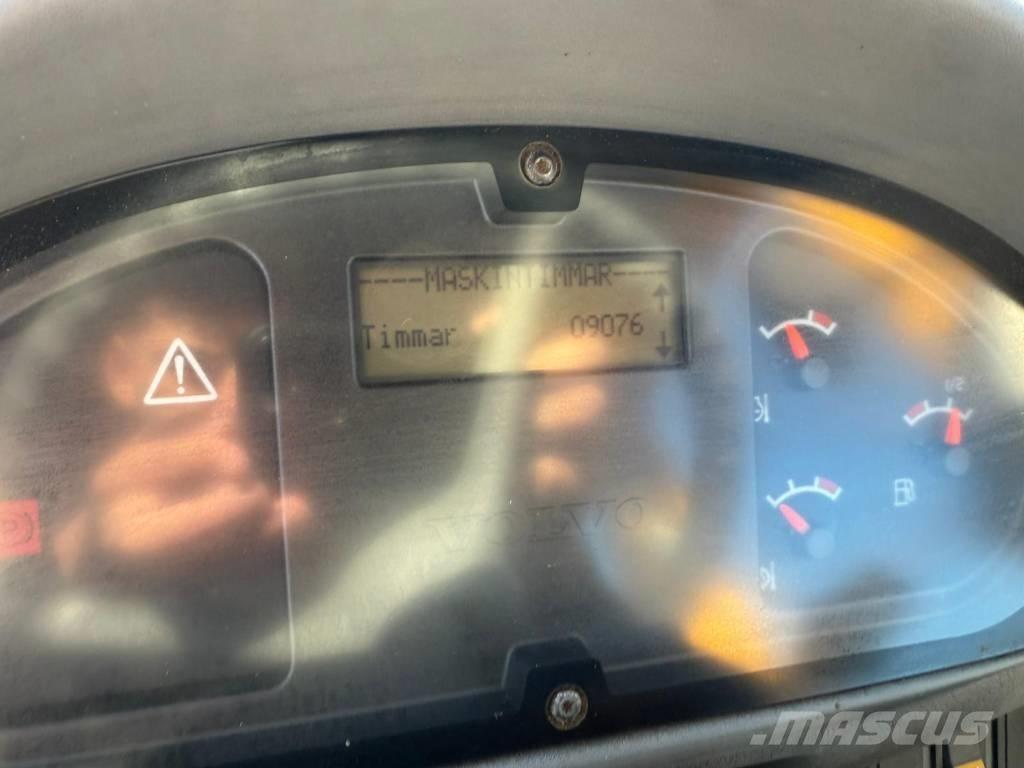 Volvo L 70 E Kolové nakladače