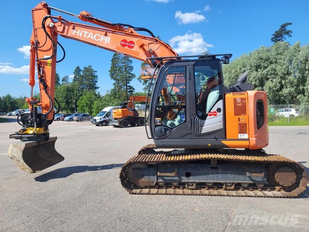 Hitachi ZX 135 US-6 Pásová rýpadla
