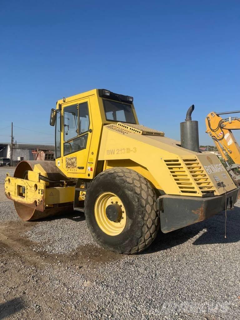 Bomag BW 213 D-3 Tahačové válce