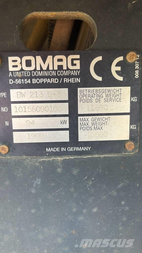 Bomag BW 213 D-3 Tahačové válce