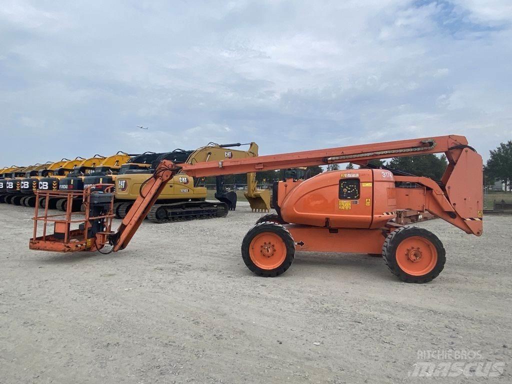 JLG 600AJ Kloubové plošiny